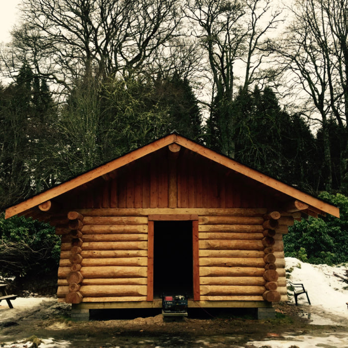 Canadian Log Cabin built of Logie Timber by Ewen Manson